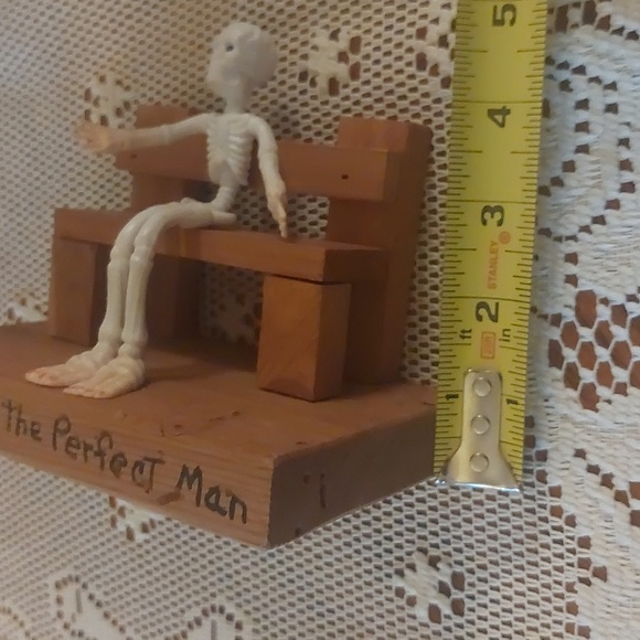 Skeleton Funny Figurine Waiting For The Perfect Man Origin Unknown - Picture 14 of 14